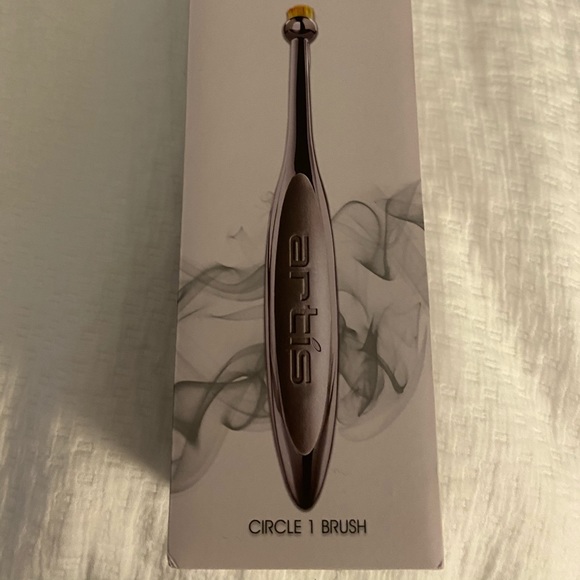 ARTIS BRUSH CIRCLE 1 NEW - Picture 1 of 4